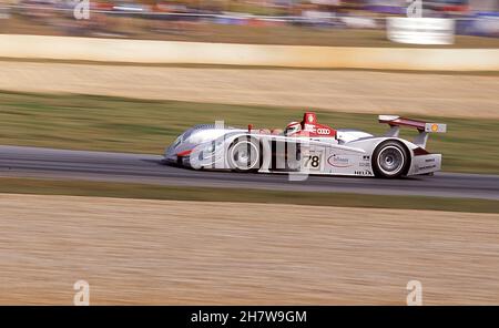 Audi R8 von Biela/Pirro/Kristenson beim Rennen der American Le Mans Series , Petit Le Mans Road America Georgia USA 30/9/2000 Stockfoto