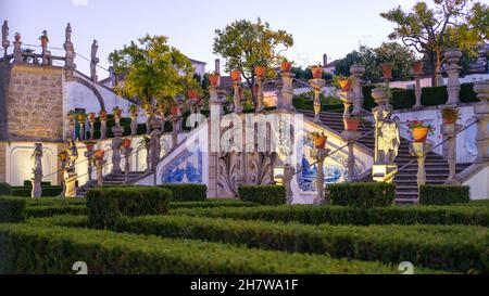 Castelo Branco, Portugal - November 10 2021: Jardim do Paco Episcopal, Bishop Garden Castelo Branco Portugal in der Abenddämmerung Stockfoto