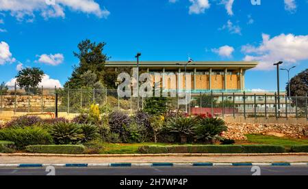 Jerusalem, Israel - 14. Oktober 2017: Das offizielle Gebäude des Knesset - israelischen Parlaments im Givat RAM-Viertel in Westjerusalem Stockfoto