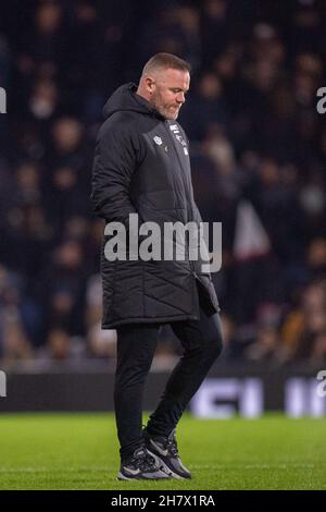 LONDON, ENGLAND - 24. NOVEMBER: manager Wayne Rooney während des Sky Bet Championship-Spiels zwischen Fulham und Derby County im Craven Cottage auf Novembe Stockfoto