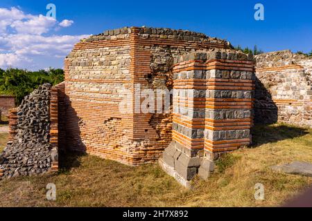 Felix Romuliana, Überreste des antiken römischen Komplexes von Palästen und Tempeln Felix Romuliana in der Nähe von Gamzigrad in Serbien Stockfoto