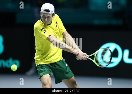 Turin, Italien. 25th. November 2021. Alex de Minaur aus Australien in Aktion während des Davis-Cup-Gruppe-E-Spiels zwischen Kroatien und Australien bei Pala Alpitour am 25. November 2021 in Turin, Italien. Quelle: Marco Canoniero/Alamy Live News Stockfoto