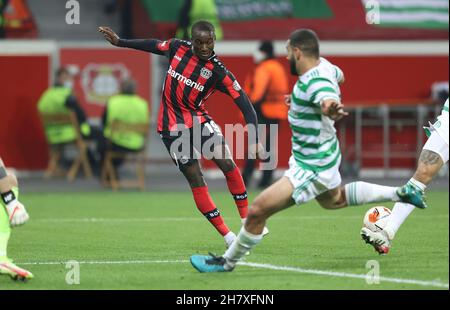 Leverkusen, Deutschland. 25th Nov, 2021. firo: 25.11.2021, Fuvuball, UEFA Europa League, League, EL Season 2021/2022, Gruppenphase, Bayer Leverkusen - Celtic FC Glasgow Duels, Moussa Diaby Credit: dpa/Alamy Live News Stockfoto