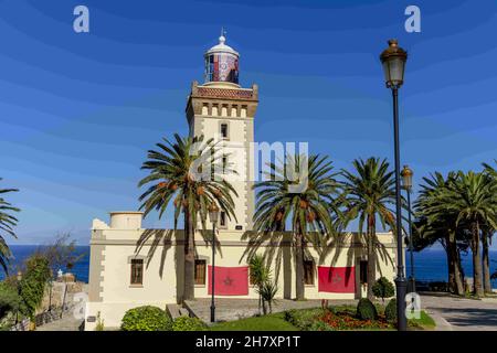 Tanger, Medina, USA. 4th. November 2021. Schöner Leuchtturm von Cap Spartel in der Nähe von Tanger City und Gibraltar, Marokko in Afrika (Bild: © Walter G Arce SR Grindstone Medi/ASP via ZUMA Press Wire) Stockfoto