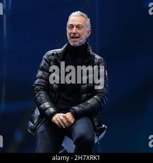 Mailand, Italien. 25th. November 2021. Linus (Radio Deejay) auf der Bühne während einer weiteren Runde, Nachrichten in Mailand, Italien, November 25 2021 Quelle: Independent Photo Agency/Alamy Live News Stockfoto