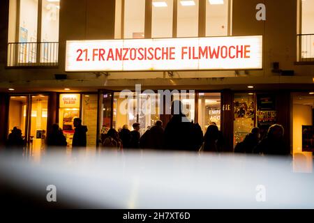 Berlin, Deutschland. 25th. November 2021. Die „21st French Film Week“ steht kurz vor der Premiere des Films „Everything went well“ im Rahmen der French Film Week 21st im Cinema Paris. Quelle: Christoph Soeder/dpa/Alamy Live News Stockfoto