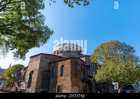 Hagia Irene, St. Irene Kirche von Istanbul, in Istanbul. Das historische Gebäude des Hagia Irene Museums befindet sich neben dem Topkapi Palast Stockfoto