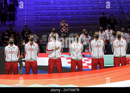 Turin, Italien. 25th. November 2021. Das Team von Kroatien zu Beginn des Spiels während der Davis Cup Finals 2021, Tennis Internationals in Turin, Italien, November 25 2021 Quelle: Independent Photo Agency/Alamy Live News Stockfoto