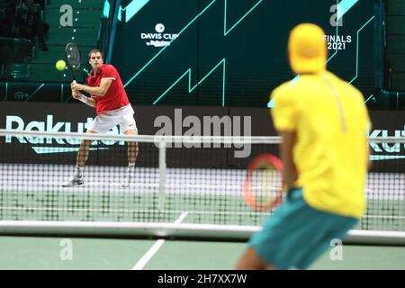 Pala Alpitour, Turin, Italien, 25. November 2021, Borna Gojo (Kroatien) gegen Alexei Popyrin (Australien) während des Davis Cup Finals 2021 - Stage Group D - Croatia vs Australia - Tennis Internationals Credit: Live Media Publishing Group/Alamy Live News Stockfoto