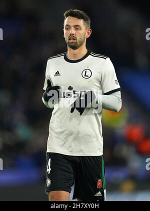 Mateusz Wieteska von Legia Warsaw während des UEFA Europa League-, Gruppe C-Spiels im King Power Stadium, Leicester. Bilddatum: Donnerstag, 25. November 2021. Stockfoto