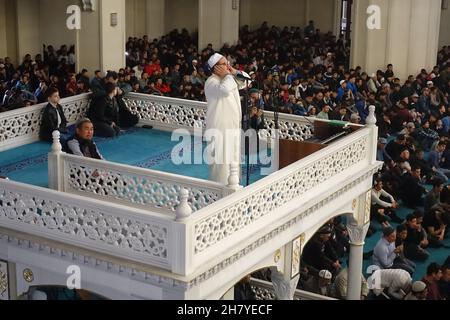 Kirgisistan, innerhalb der zentralen Moschee in Bischkek Stockfoto