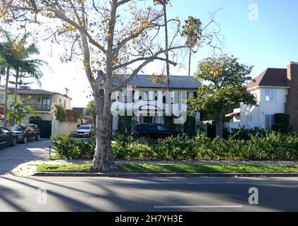 Los Angeles, California, USA 25th. November 2021 Eine allgemeine Sicht der Atmosphäre von Meghan Markle, Meghan Herzogin von Sussex ehemaliges Haus/Haus in der 447 S. Highland Avenue am 25. November 2021 in Los Angeles, Kalifornien, USA. Foto von Barry King/Alamy Stockfoto Stockfoto