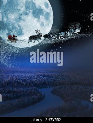 Der Weihnachtsmann kann auf ihren Rentieren reiten. Der Schlitten des magischen Weihnachtsmanns, der über den Weihnachtsmärchenwald auf dem Hintergrund des riesigen Mondes fliegt. Stockfoto