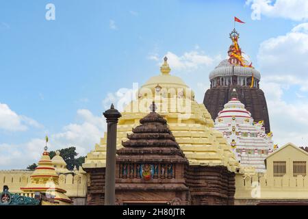 Haupttempelkuppel des Jagannath Temple, ein berühmter Hindu-Tempel, der Jagannath oder Lord Vishnu in der Küstenstadt Puri, Orissa, Indien, gewidmet ist. Stockfoto