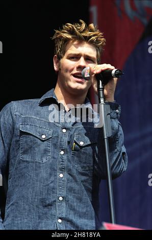 Westlife auf der Bühne bei der BRMB Birmingham Party im Park, die im Birmingham City Football Club, Birmingham, stattfand. 6th. Juli 2002. Stockfoto