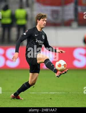 Frankfurt, Deutschland. 25th. November 2021. Sam LAMMERS (F) Aktion, Fußball Europa League, Gruppenbühne, Spieltag 5, Eintracht Frankfurt (F) - Royal Antwerp FC (RA) 2: 2, am 25th. November 2021 in Frankfurt/Deutschland. â Credit: dpa picture Alliance/Alamy Live News Stockfoto