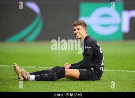 Frankfurt, Deutschland. 25th. November 2021. Jesper LINDSTROEM (Lindstrom) (F) nach einer ausgezeichneten Torchance, Soccer Europa League, Gruppenphase, Spieltag 5, Eintracht Frankfurt (F) - Royal Antwerp FC (RA), am 25th. November 2021 in Frankfurt/Deutschland. â Credit: dpa picture Alliance/Alamy Live News Stockfoto