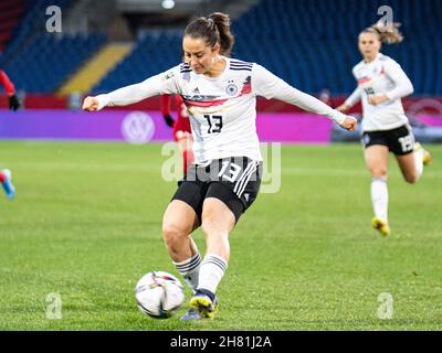 Sara Däbritz 13 (Deutschland) während des Frauen-WM-Qualifikationsspiels zwischen Deutschland und der Türkei im Eintracht-Stadion in Braunschweig. MERK MICHAELA Stockfoto