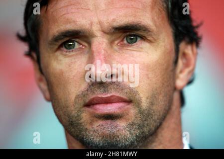 Aktenfoto vom 02-09-2011 von Gary Speed. Leeds United wird den 10th. Todestag des ehemaligen Spielers Gary Speed begehen, indem sie während des Spiels der Premier League am Samstag in Brighton schwarze Armbänder tragen. Ausgabedatum: Freitag, 26. November 2021. Stockfoto