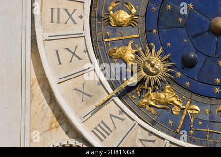 Zodiac-Uhr. Der Uhrturm. Venedig. Venetien. Italien. Stockfoto