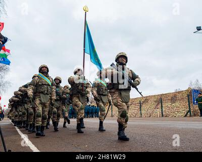 Kasan, Russland. 08. November 2021. Soldaten der Streitkräfte Kasachstans. Armeeübungen der Länder der Organisation des Vertrags über die kollektive Sicherheit. Alarmmeldung Stockfoto