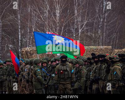 Kasan, Russland. 08. November 2021. Soldaten der weißrussischen Streitkräfte . Armeeübungen der Länder der Organisation des Vertrags über die kollektive Sicherheit Stockfoto