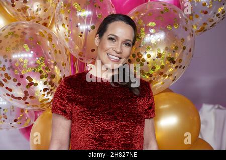 Hamburg, Deutschland. 26th. November 2021. Nandini Mitra kommt für die 'Emotion.Awards' für Frauen im Curiohaus an. Quelle: Georg Wendt/dpa/Alamy Live News Stockfoto