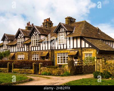 TUDOR Stil Häuser in Whalley Village im Ribble Valley in Lancashire Stockfoto