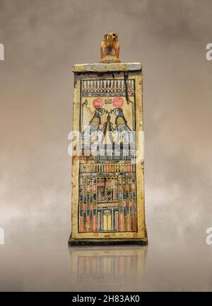 Ptolemäische ägyptische Grabkammer, Canopische Grabkammer, 305-31 v. Chr. Ptolemäus-Zeit. Kunsthistorisches Museum Wien ALS 806. Lackiertes Holz, H 50,2 cm, B 21,8 cm. Stockfoto