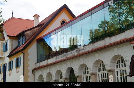 Das Museum der Bayerischen Könige in Hohenschwangau in den malerischen bayerischen Alpen am wunderschönen Alpsee in Allgäu, Bayern, Deutschland Stockfoto