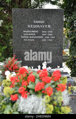 Grab von Peter Alexander auf dem Friedhof Grinzing in Wien, Österreich, Europa - Grab von Peter Alexander Grinzing Friedhof in Wien, Österreich, Europa Stockfoto