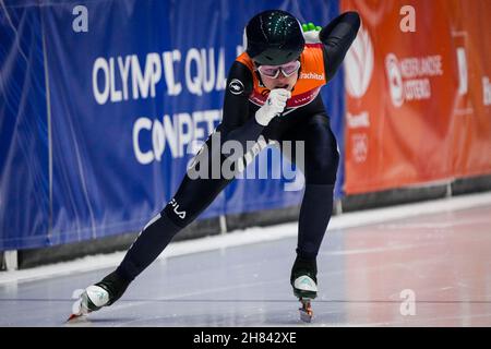 Dordrecht, Niederlande. 27th. November 2021. DORDRECHT, NIEDERLANDE - 27. NOVEMBER: Xandra Velzeboer aus den Niederlanden tritt am 27. November 2021 auf dem Optisport Sportboulevard in Dordrecht, Niederlande, beim ISU World Cup Short Track Speed Skating Dordrecht an (Foto von Douwe Bijlsma/Orange Picics) Credit: Orange Pics BV/Alamy Live News Stockfoto