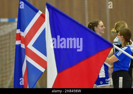 Cheb, Tschechische Republik. 27th. November 2021. Das Frauen-Handball-Freundschaftsspiel Tschechische Republik gegen Island in Cheb, Tschechische Republik, 27. November 2021. Kredit: Slawomir Kubes/CTK Foto/Alamy Live Nachrichten Stockfoto