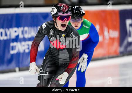 Dordrecht, Niederlande. 27th. November 2021. DORDRECHT, NIEDERLANDE - 27. NOVEMBER: Kim Boutin aus Kanada tritt am 27. November 2021 auf dem Optisport Sportboulevard in Dordrecht, Niederlande, beim ISU World Cup Short Track Speed Skating an (Foto von Douwe Bijlsma/Orange Picics) Kredit: Orange Pics BV/Alamy Live News Stockfoto