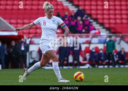 SUNDERLAND, GBR. NOV 27th Englands Millie Bright beim FIFA Frauen-Weltcup-Qualifikationsspiel der Gruppe D zwischen England Women und Österreich im Stadion of Light, Sunderland, am Samstag, den 27th. November 2021. (Kredit: Michael Driver | MI Nachrichten) Kredit: MI Nachrichten & Sport /Alamy Live Nachrichten Stockfoto