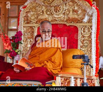 Disket, Nubra Valley. Indien. 13. Juli 2017. Seine Heiligkeit, der Dalai Lama, 14, hat drei Tage lang über Kamalashilas „Phasen der Meditation“ gelehrt. Stockfoto