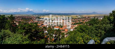 Die Stadt Rasnov oder Rosenau in Rumänien Stockfoto