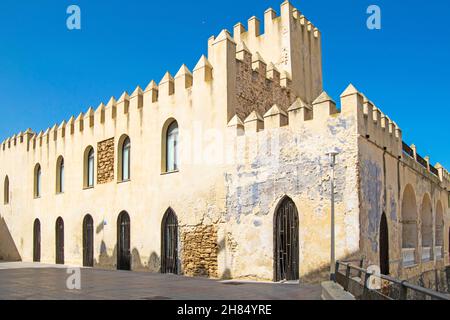 Die Burg Chipiona ist eine alte Festung, die sich in der Stadt Chipiona, Cadaz, Andalusien, Spanien befindet Stockfoto