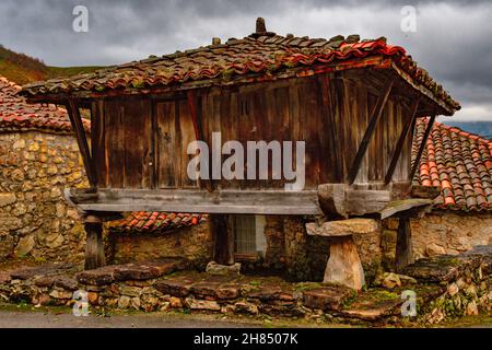 Ländliche Landschaften im Landesinneren von Asturien Stockfoto