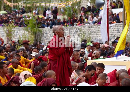 Disket, Nubra Valley. Indien. 13. Juli 2017. Seine Heiligkeit, der Dalai Lama, 14, hat drei Tage lang über Kamalashilas „Phasen der Meditation“ gelehrt. Stockfoto