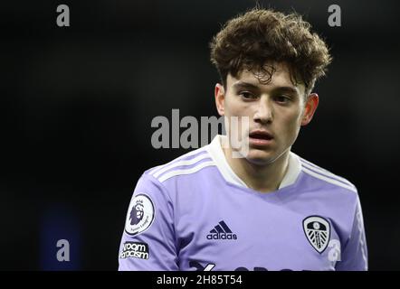 Brighton and Hove, England, 27th. November 2021. Daniel James von Leeds United während des Premier League-Spiels im AMEX Stadium, Brighton und Hove. Bildnachweis sollte lauten: Paul Terry / Sportimage Stockfoto