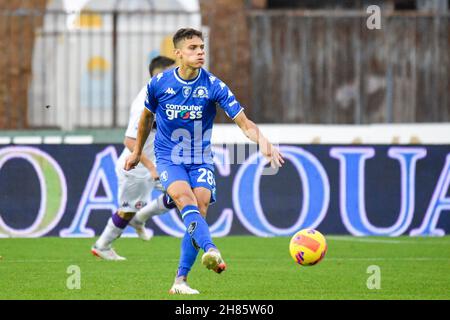 Empoli, Italien. 27th. November 2021. Samuele Ricci (Empoli) während des FC Empoli gegen ACF Fiorentina, italienische Fußballserie A Spiel in Empoli, Italien, November 27 2021 Quelle: Independent Photo Agency/Alamy Live News Stockfoto