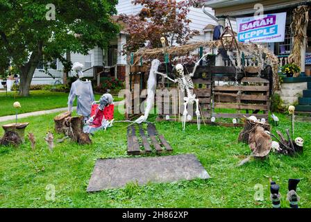 Halloween Dekorationen in Lakewood, Ohio Stockfoto