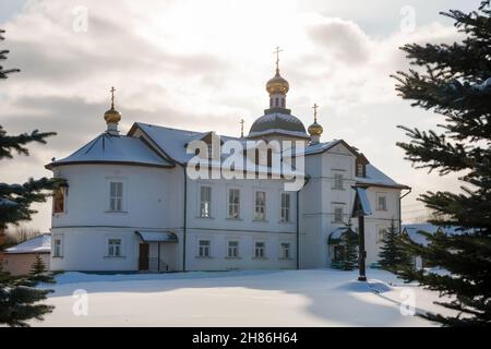 Kirche der Ikone der Gottesmutter Wladimir im Dorf Borodino, Stadtteil Mytischtschi, Region Moskau, Russland Stockfoto