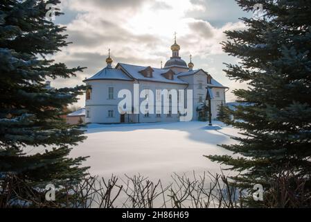 Kirche der Ikone der Gottesmutter Wladimir im Dorf Borodino, Stadtteil Mytischtschi, Region Moskau, Russland Stockfoto