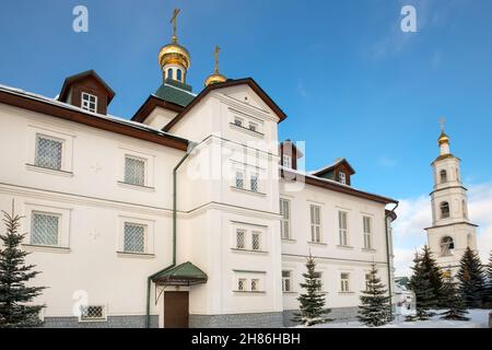 Kirche der Ikone der Gottesmutter Wladimir im Dorf Borodino, Stadtteil Mytischtschi, Region Moskau, Russland Stockfoto