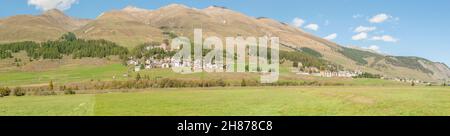 Zuoz auf dem Inn, Maloja Region, Kanton Graubünden, Schweiz Stockfoto