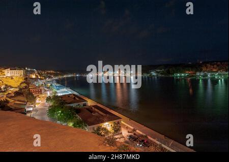 Calasfonts Cales Fonts Hafen Sonnenuntergang in Mahon auf den Balearischen Inseln Stockfoto