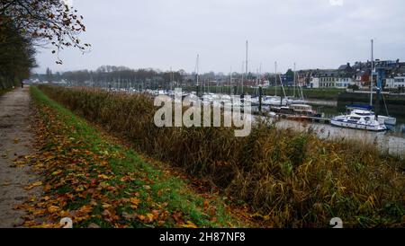 Segelhafen, Saint-Valery-sur-Somme, Somme, Hauts-de-France, Picardie, Nordwestfrankreich Stockfoto