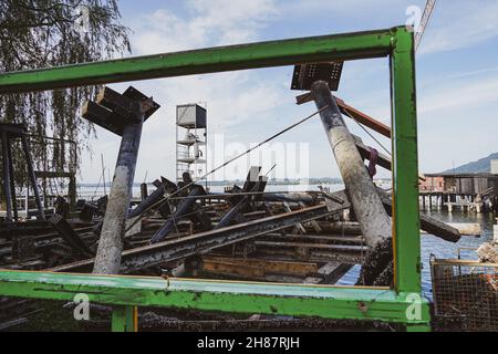 Blick auf die schwimmende Bühne des Festspielhauses Bregenz, wo Renovierungsarbeiten für die Bregenzer Festspiele stattfinden. Stockfoto